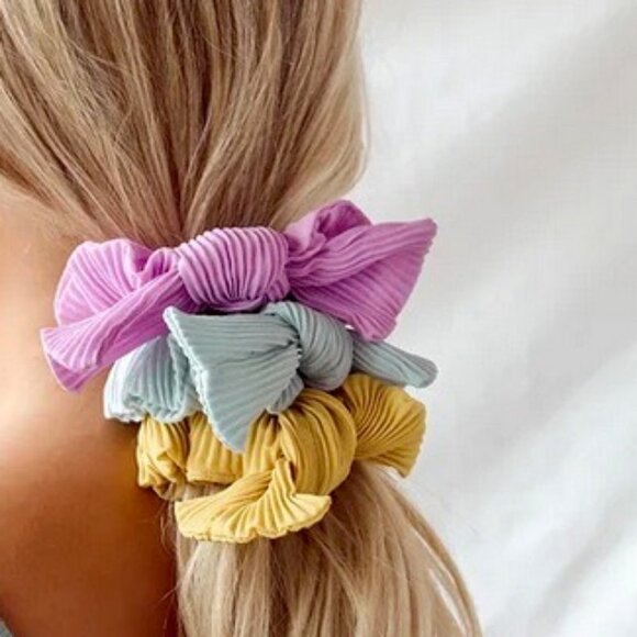 Hair Scrunchies Set of 3 - Picture 1 of 2